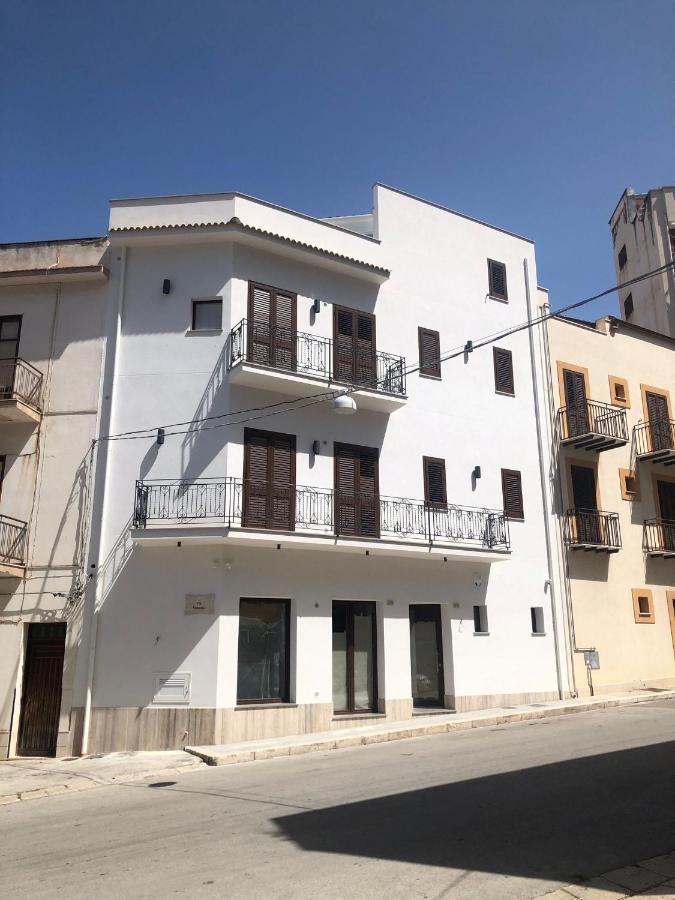 Porta Del Golfo Apartments & Suites Castellammare del Golfo Exteriör bild