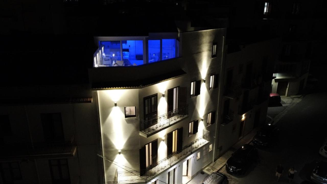 Porta Del Golfo Apartments & Suites Castellammare del Golfo Exteriör bild