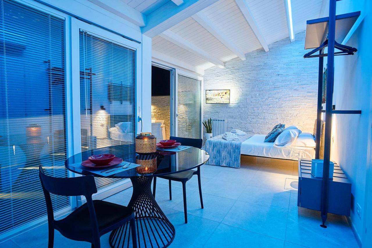 Porta Del Golfo Apartments & Suites Castellammare del Golfo Exteriör bild