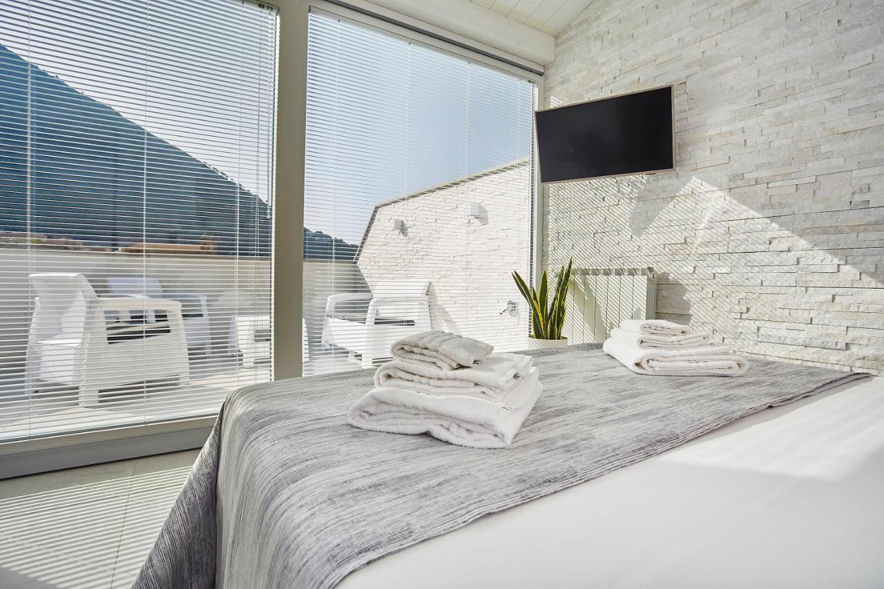 Porta Del Golfo Apartments & Suites Castellammare del Golfo Exteriör bild